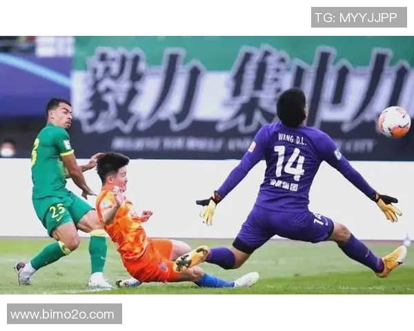 鲁能与国安上半场精彩对决视频回放分析与精彩瞬间回顾 鲁能与国安上半场精彩对决视频回放分析与精彩瞬间回顾